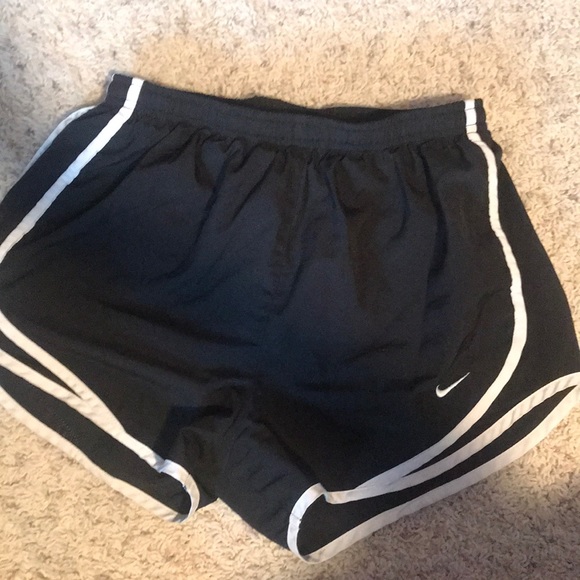 Women’s Nike shorts - Picture 1 of 1